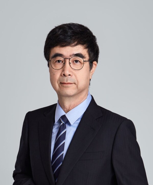 何公欣 博士 柯君醫(yī)藥創(chuàng)始人兼首席執(zhí)行官 何公欣 博士 柯君醫(yī)藥創(chuàng)始人兼首席執(zhí)行官