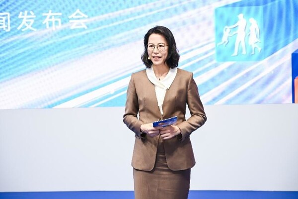 羅氏制藥中國特藥領域副總裁陳顗娟女士致辭