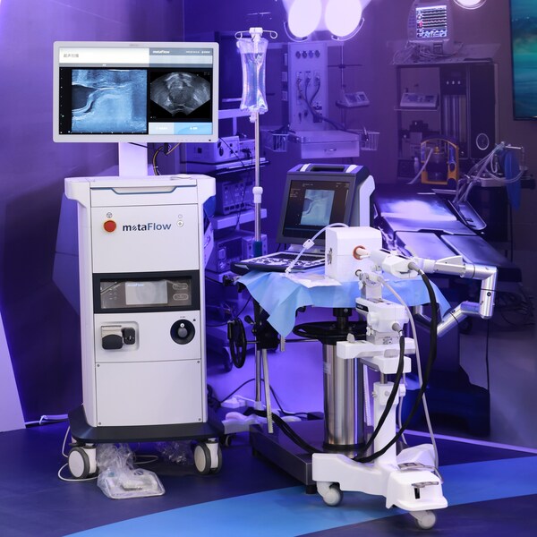 智愈醫(yī)療水刀機(jī)器人于2024年度中國(guó)國(guó)際服務(wù)貿(mào)易交易會(huì)期間展出