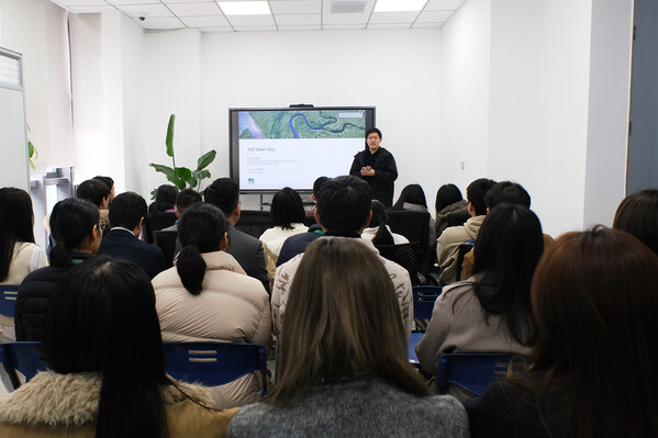 實驗室經(jīng)理居翔玉先生帶來主題講座