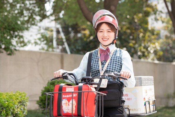 養(yǎng)樂多媽媽微笑服務(wù)傳遞品牌溫度