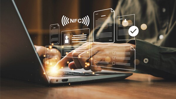 保誠(chéng)伙創(chuàng)新科企Fill Easy首推電子身份驗(yàn)證方案，為客戶打造更便捷的投保體驗(yàn)。