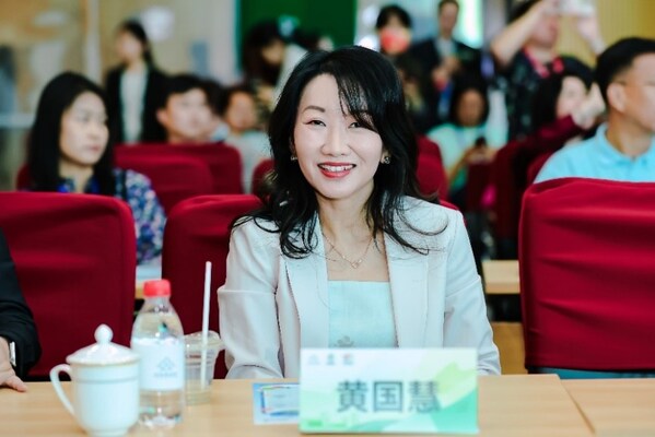 佳沛全球市場營銷總經理黃國慧女士 佳沛全球市場營銷總經理黃國慧女士