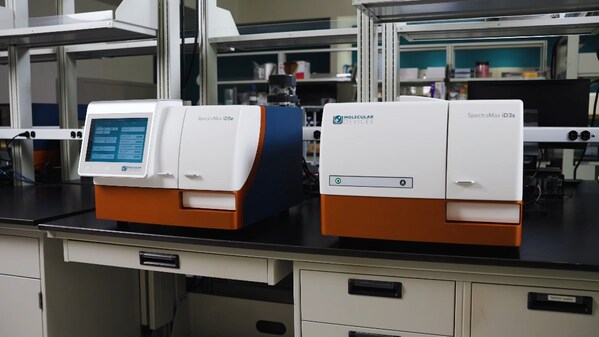 SpectraMax® iD3s 與 SpectraMax® iD5e 兩款全新多模式微孔板讀板機(jī) SpectraMax® iD3s 與 SpectraMax® iD5e 兩款全新多模式微孔板讀板機(jī)