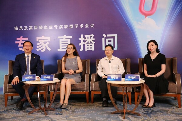 左起：胡懿郃、張卓莉、黃慈波、馮艷輝