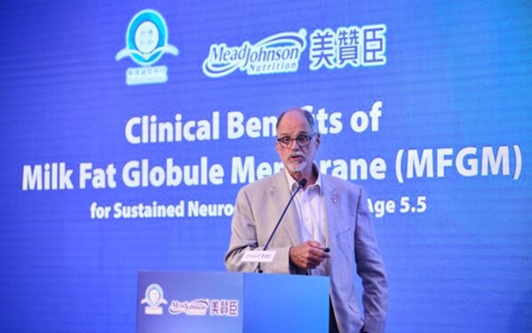 Rafael Jiménez-Flores教授在兒童營(yíng)養(yǎng)學(xué)研討會(huì)上分享 Rafael Jiménez-Flores教授在兒童營(yíng)養(yǎng)學(xué)研討會(huì)上分享