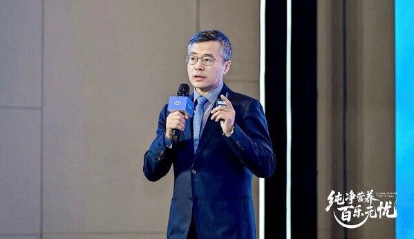 中國醫(yī)學科學院北京協(xié)和醫(yī)院臨床營養(yǎng)科陳偉教授致辭