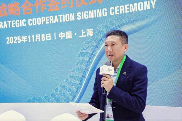 ICA國際脊骨神經(jīng)科學(xué)會全球常務(wù)理事王玨先生發(fā)表致辭