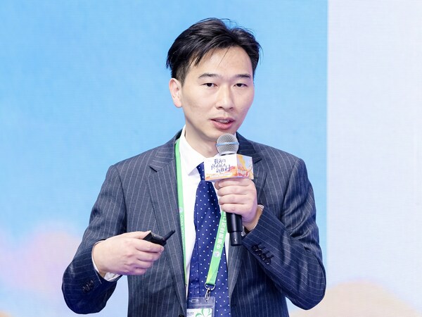 同濟(jì)大學(xué)附屬東方醫(yī)院腫瘤科副主任醫(yī)師 熊安穩(wěn)教授