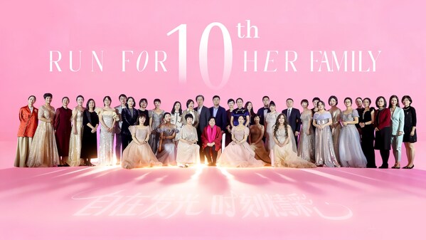 醫(yī)患攜手T臺秀，乳腺癌康復(fù)患者自在發(fā)光，時刻精彩