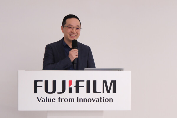 瑞金醫(yī)院胸外科副主任醫(yī)師韓丁培發(fā)表致辭